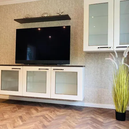 Διαμέρισμα Haus Larum App. 6 *